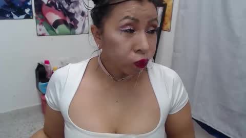 megara_love online show from April 2026 03:20:01 PM