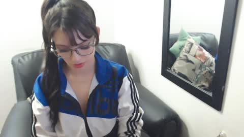 Snapshot of meghan_cherrys chatting on January 2025 02:35:02 AM meghan online show from January 2025 02:35:02 AM