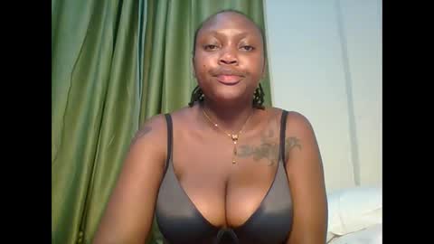 Snapshot of meghan_spice chatting on October 2025 06:41:02 PM meghan_spice online show from October 2025 06:41:02 PM