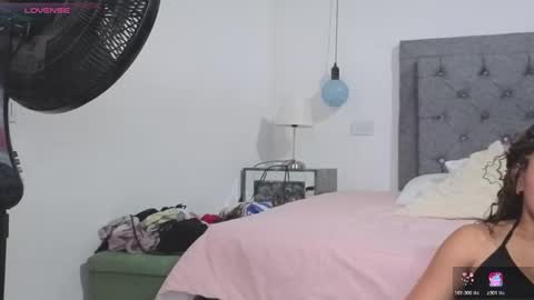 Snapshot of meghan_taylor__ chatting on October 2025 09:15:02 PM Meghan online show from October 2025 09:15:02 PM