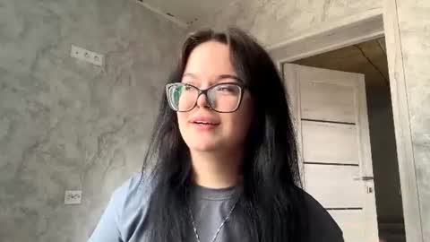 Snapshot of meghanlui chatting on June 2026 01:10:02 PM Hanna online show from June 2026 01:10:02 PM
