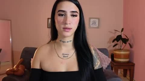 Snapshot of mei_naughtycat chatting on September 2025 12:10:01 PM Mei online show from September 2025 12:10:01 PM