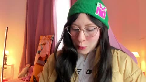 Snapshot of meikitty chatting on October 2025 08:43:02 PM Mei online show from October 2025 08:43:02 PM