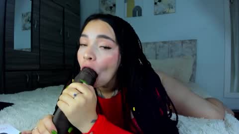 Snapshot of meily_oficial chatting on November 2025 11:15:01 PM IG soymeily oficial online show from November 2025 11:15:01 PM