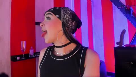 MEIVIS online show from March 2026 09:21:01 PM