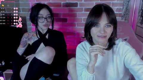 Katie  Payne online show from November 2025 01:00:01 PM