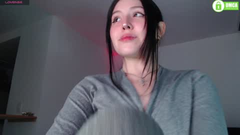 Snapshot of meko_hzu chatting on January 2025 12:05:01 AM WETWATERMELL online show from January 2025 12:05:01 AM