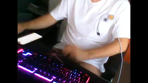 Snapshot of meks5544 chatting on September 2025 04:12:02 PM meks5544 online show from September 2025 04:12:02 PM