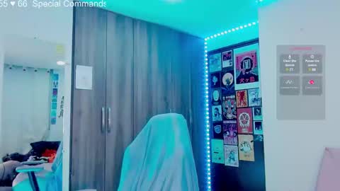 Melissa  -  -  Please help me to reach 100 thumbs up online show from March 2025 01:03:02 AM