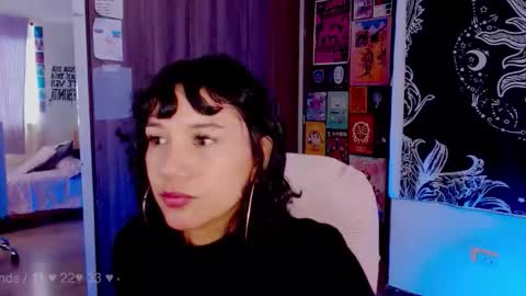 Melissa  -  -  Please help me to reach 100 thumbs up online show from September 2025 01:33:02 PM