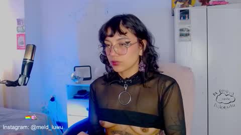 Melissa  -  -  Please help me to reach 100 thumbs up online show from December 2025 07:55:01 PM