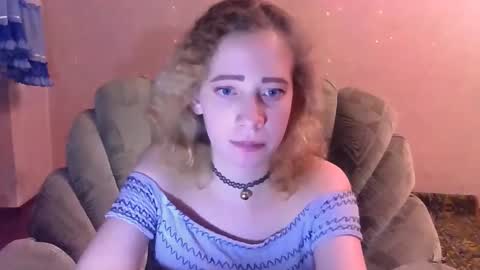 Snapshot of mel_mellie chatting on February 2025 02:08:02 AM Mel Mellie online show from February 2025 02:08:02 AM