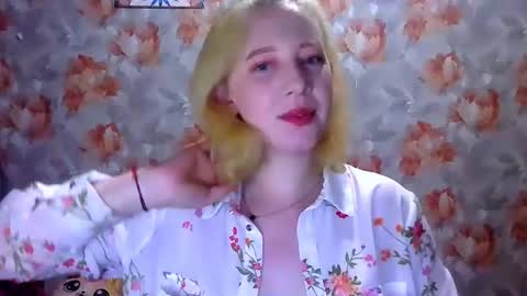 Mel Mellie online show from July 2026 09:28:02 PM