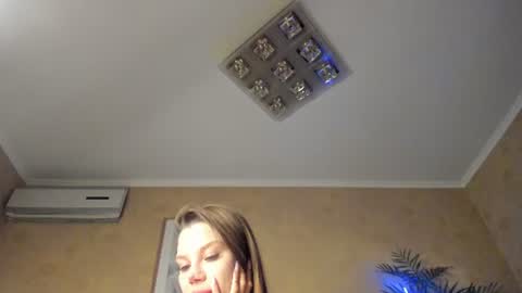 Snapshot of mela911carrera chatting on August 2026 06:32:01 PM Start every day 2000 - 700 online show from August 2026 06:32:01 PM