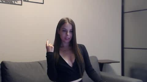 Snapshot of meladams chatting on September 2025 09:29:02 PM meladams online show from September 2025 09:29:02 PM