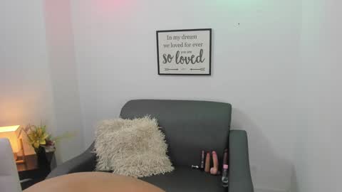 melan_owen online show from February 2025 11:09:01 AM