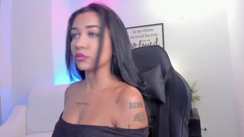 melan_owen online show from April 2026 11:08:02 AM