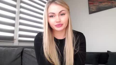 Snapshot of melani_a chatting on December 2024 12:56:01 PM Melania online show from December 2024 12:56:01 PM