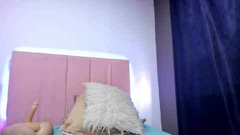 MELANI - online show from February 2025 03:41:02 PM