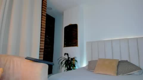 melanie_diaz online show from February 2026 02:19:02 AM