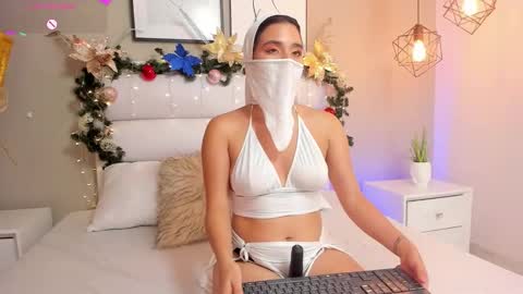 Melanie online show from November 2025 08:54:02 PM