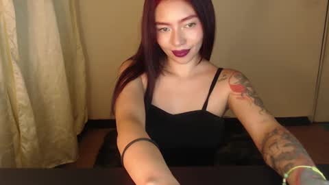 Snapshot of melanie_roux_ chatting on January 2025 06:35:01 PM Melanie roux online show from January 2025 06:35:01 PM
