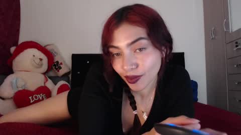 Snapshot of melanie_roux_ chatting on March 2025 09:26:02 PM Melanie roux online show from March 2025 09:26:02 PM