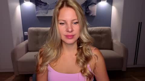 Snapshot of melaniebennett chatting on September 2025 06:29:02 AM Melanie Bennett online show from September 2025 06:29:02 AM