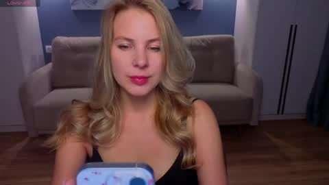 Melanie Bennett online show from May 2026 06:19:02 AM