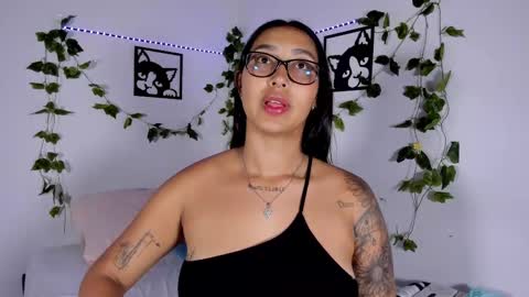 Melanie online show from September 2025 10:47:01 PM