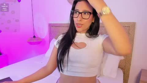 melaniejeann_ online show from May 2026 02:40:02 AM