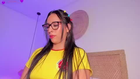 Snapshot of melaniejeann_ chatting on June 2026 02:10:02 AM melaniejeann_ online show from June 2026 02:10:02 AM
