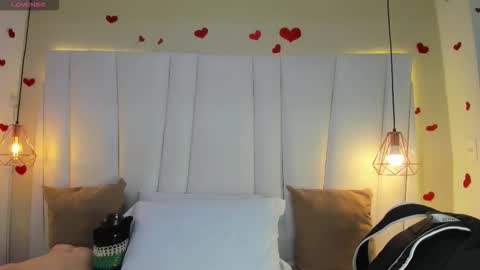 Snapshot of melanieklaus chatting on November 2025 11:24:01 AM Melanie online show from November 2025 11:24:01 AM