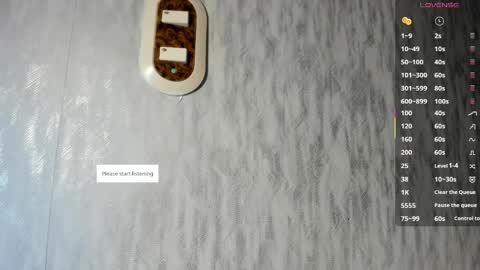 Snapshot of melanierioss_ chatting on May 2026 01:16:01 PM online show from May 2026 01:16:01 PM