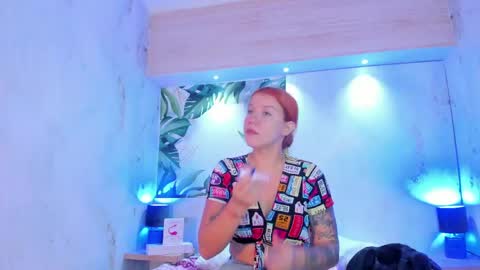 Melanie Roux online show from April 2026 07:49:02 PM