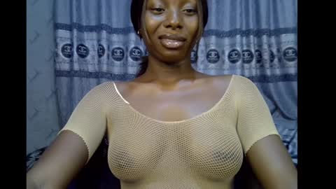 Snapshot of melanine_floral chatting on December 2024 06:38:02 PM Praiz online show from December 2024 06:38:02 PM