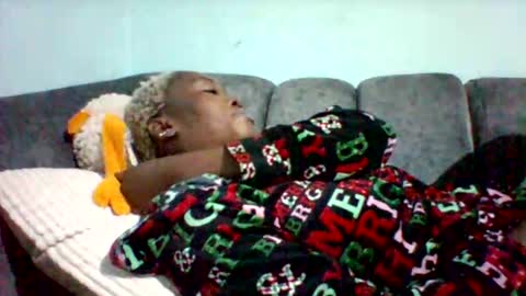 melaninndriping online show from November 2025 12:10:02 AM