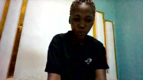 melaninndriping online show from December 2025 04:28:02 AM