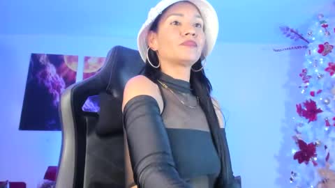 melannia_hills online show from December 2024 09:01:01 AM