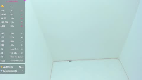 Snapshot of melannie_roses chatting on March 2025 04:52:02 AM melannie roses online show from March 2025 04:52:02 AM
