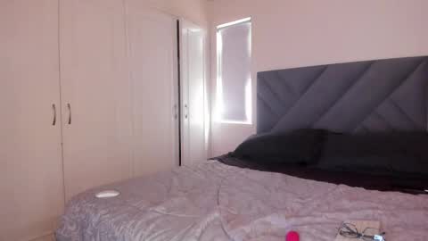 Melany online show from November 2025 04:54:01 PM