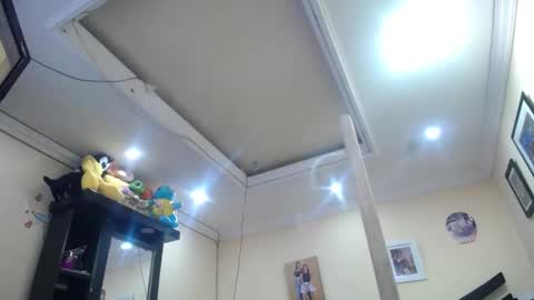 Snapshot of melany_isabella chatting on December 2024 10:45:02 AM melany online show from December 2024 10:45:02 AM