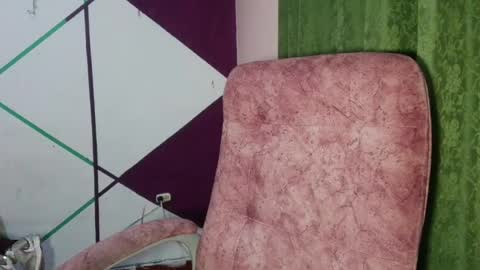 Snapshot of melany_isabella chatting on July 2026 02:52:02 AM melany online show from July 2026 02:52:02 AM