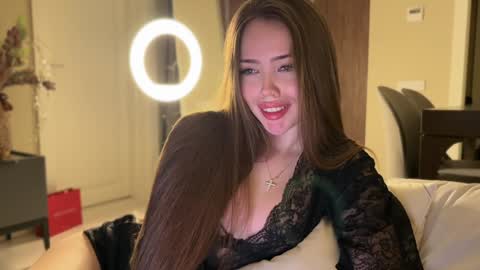 Snapshot of melanybunny chatting on December 2024 05:44:01 PM Adel online show from December 2024 05:44:01 PM