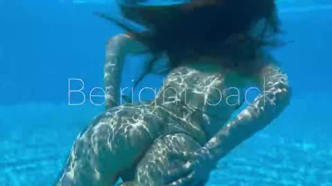 Snapshot of melanybunny chatting on November 2025 03:14:02 PM Adel online show from November 2025 03:14:02 PM