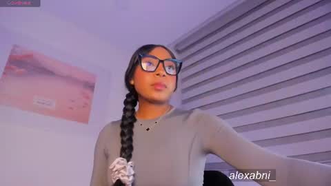 melanyriz online show from June 2026 07:09:01 AM