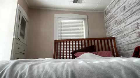 Tan lines online show from February 2026 07:23:02 PM