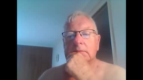 melbourne000 online show from February 2025 05:08:01 AM