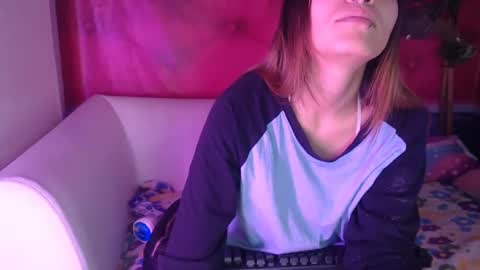 Snapshot of melhiza chatting on January 2025 04:52:01 AM melhiza online show from January 2025 04:52:01 AM