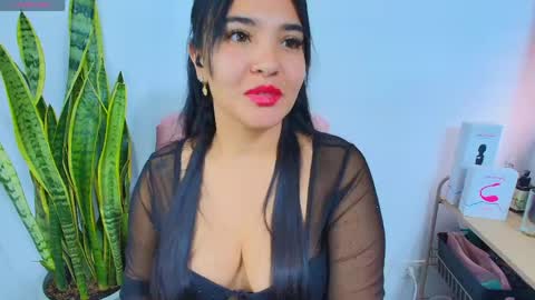    Independent model online show from May 2026 08:49:01 PM